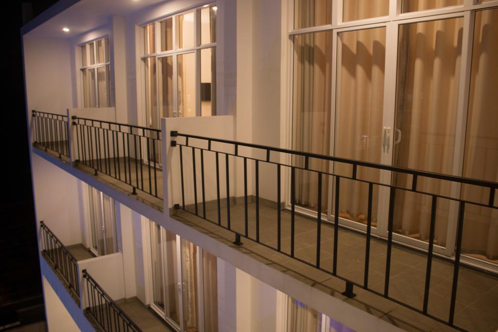 The Suite 262 Негомбо Экстерьер фото